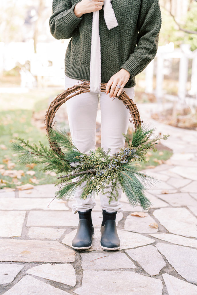 Natural Holiday Wreaths Finding Lovely