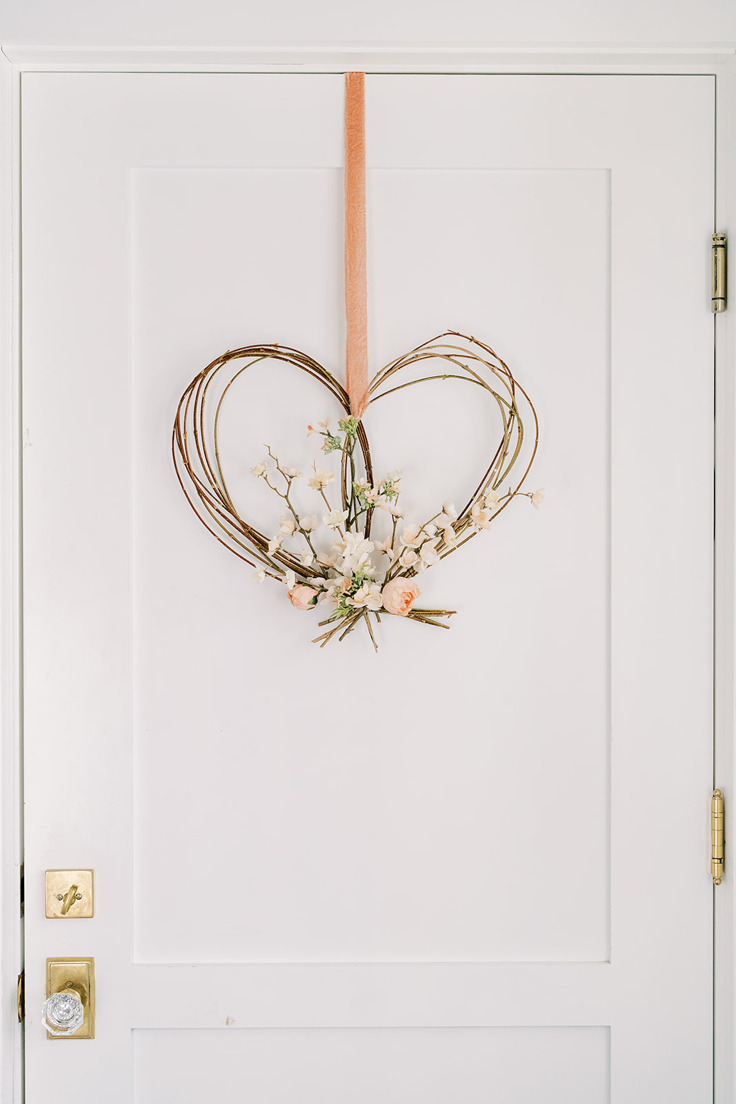 diy pinecone heart wreath - Re-Fabbed