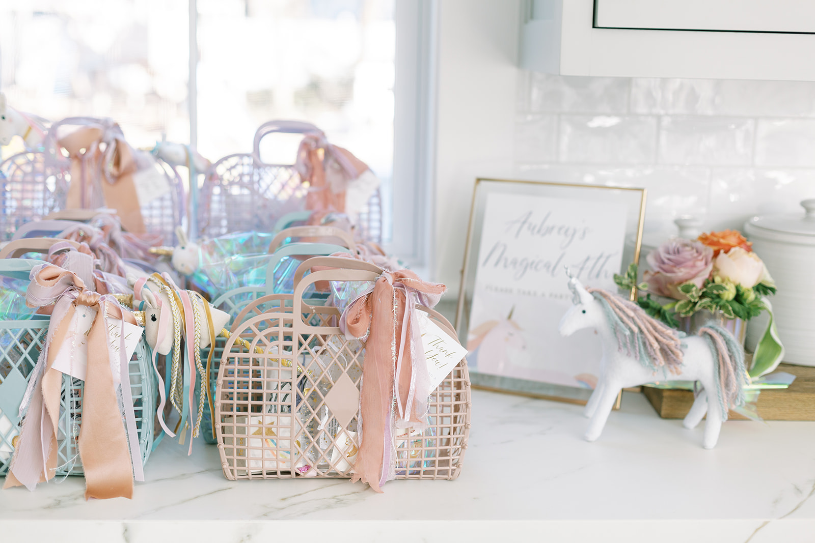 Handbag Theme Invite | Swap party, Party purse, Purse decorations